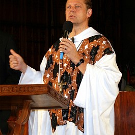 Portrait of Rev Pfleger preaching at St. Sabina 1528px by 2409px